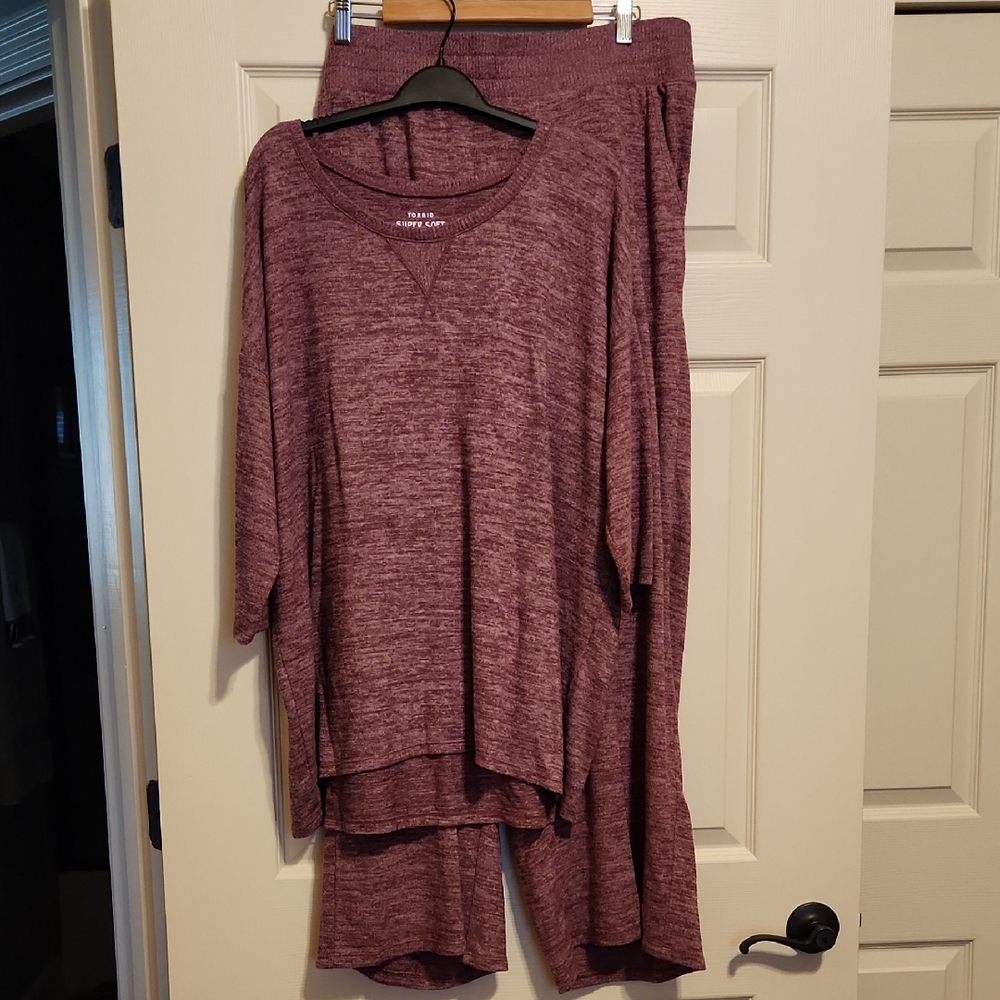 Torrid Super Soft Plush Burgundy Lounge Set size 2